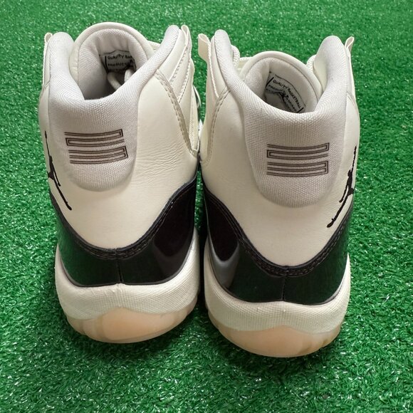 Nike Air Jordan 11 White Womens Basketball AR0715-101 VNDS Sz 10 / Mens Sz 8.5 - Picture 5 of 7